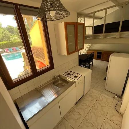 Studio Avec Piscine
